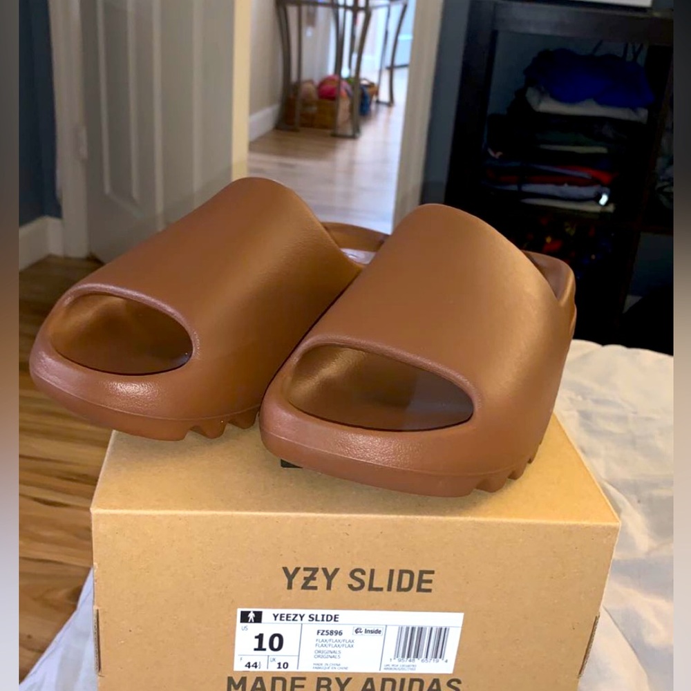 yeezy slide flax size 10 mens